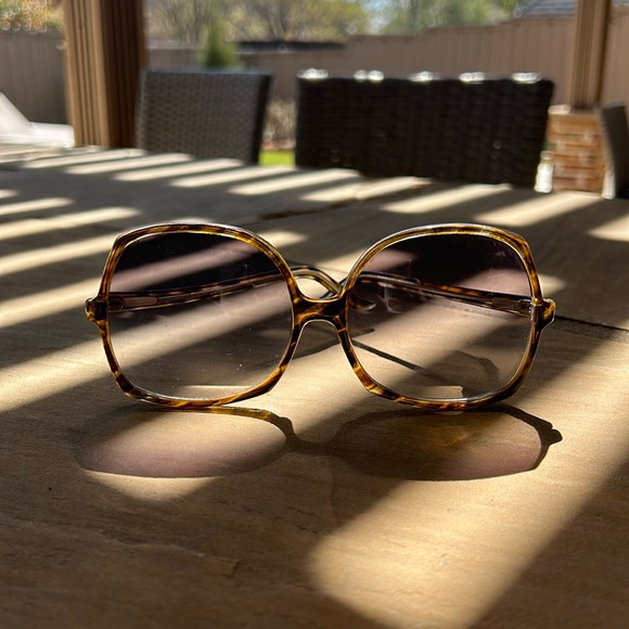 Vintage Oversized 70s Sunglasses Tortoise Shell Large Mod Sunglasses - Picture 2 of 13